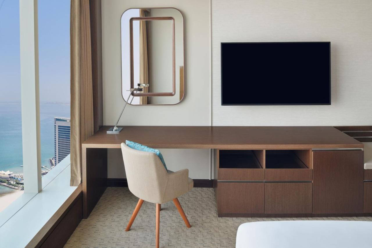 Delta Hotels By Marriott City Center Ντόχα Εξωτερικό φωτογραφία A room at the hotel