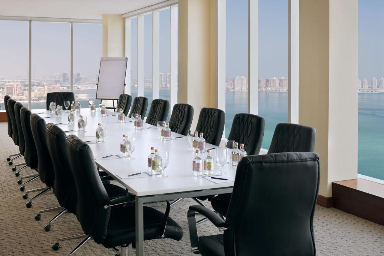 Delta Hotels By Marriott City Center Ντόχα Εξωτερικό φωτογραφία Boardroom