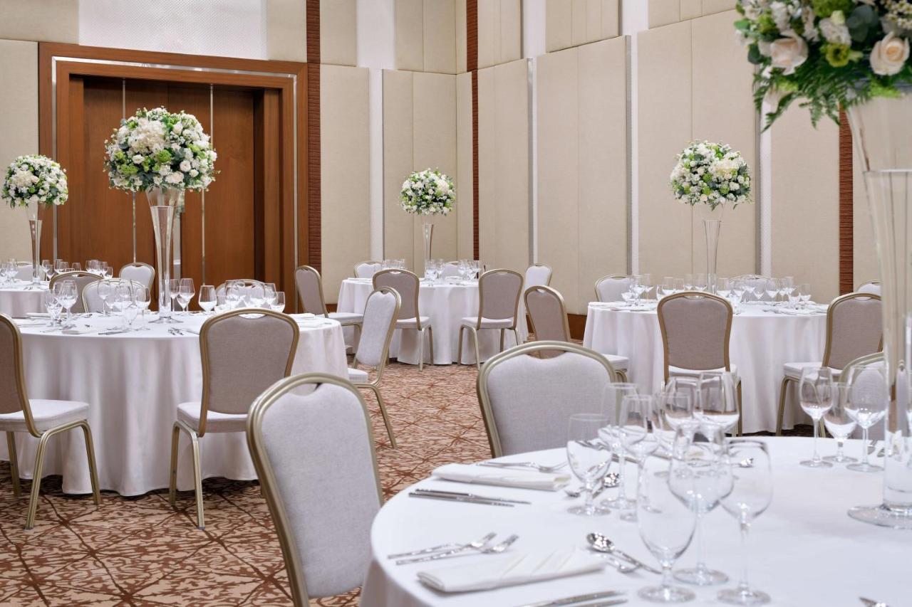 Delta Hotels By Marriott City Center Ντόχα Εξωτερικό φωτογραφία The ballroom